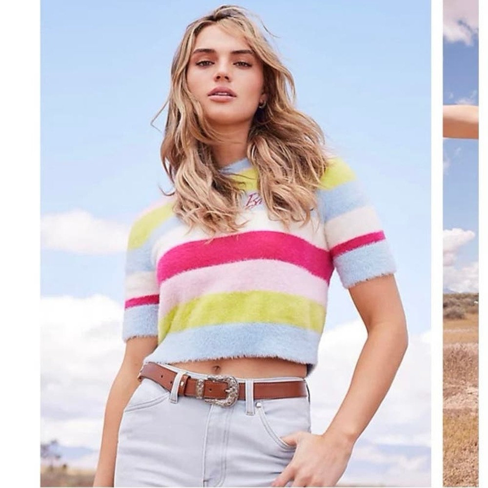 NWT WRANGLER BARBIE CROPPED FUZZY RAINBOW SWEATER RAINBOW STRIPE sz XL Pink